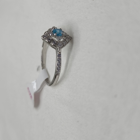 AQUAMARINE RING - Picture 7 of 9